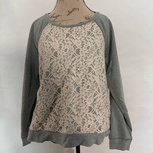 Apt 9 Gray and Cream Lace Sweatshirt